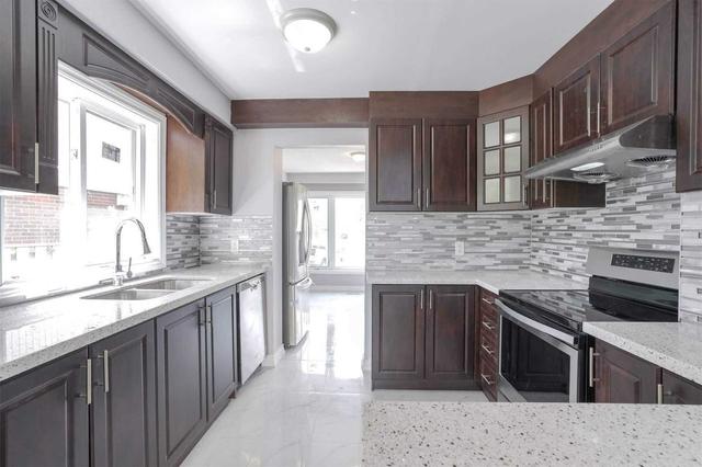 80 Carter Dr, House semidetached with 3 bedrooms, 3 bathrooms and 4 parking in Brampton ON | Image 6