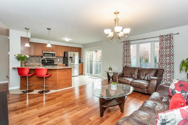 856 Herman Way, House semidetached with 3 bedrooms, 3 bathrooms and 4 parking in Milton ON | Image 5