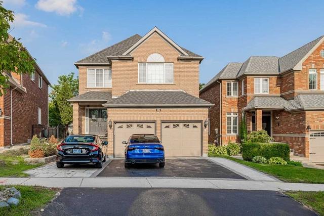 60 Kaitlin Dr, House detached with 1 bedrooms, 1 bathrooms and 1 parking in Richmond Hill ON | Card Image