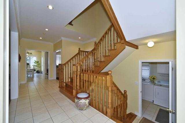 93 Regent Rd, House detached with 4 bedrooms, 5 bathrooms and 4 parking in Toronto ON | Image 3