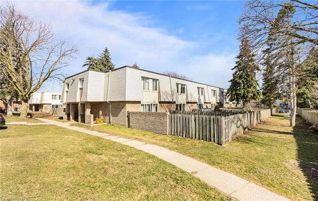 173 - 17 Old Pine Trail, House attached with 2 bedrooms, 1 bathrooms and 1 parking in St. Catharines ON | Image 30