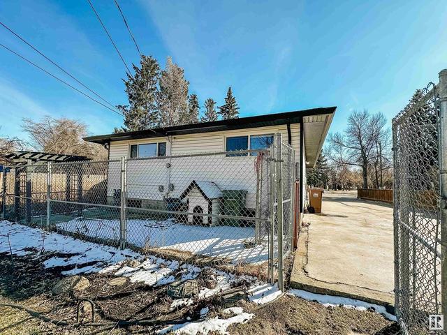 21a Sunnyside Cr, House detached with 4 bedrooms, 2 bathrooms and null parking in St. Albert AB | Image 47