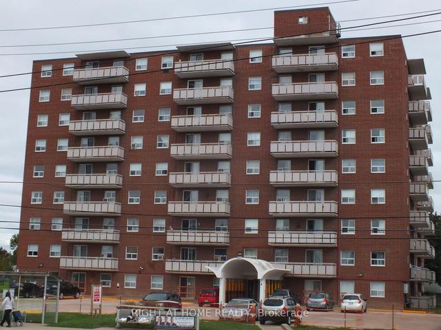 103 - 851 Queenston Rd, Condo with 2 bedrooms, 2 bathrooms and 1 parking in Hamilton ON | Image 12