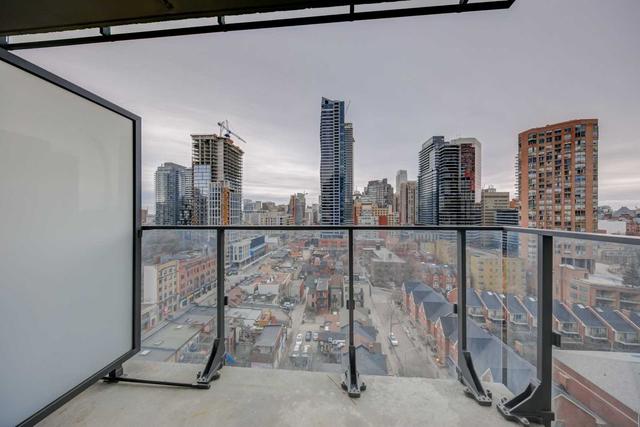 1303 - 75 St Nicholas St, Condo with 0 bedrooms, 1 bathrooms and 0 parking in Toronto ON | Image 7
