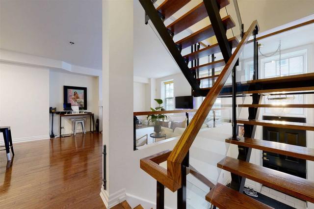 365 Adelaide St E, House detached with 3 bedrooms, 5 bathrooms and 2 parking in Toronto ON | Image 4