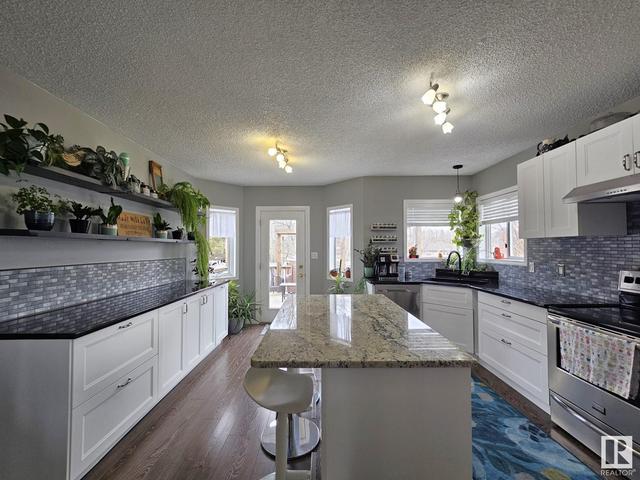 3744 49 Av, House detached with 4 bedrooms, 2 bathrooms and null parking in Drayton Valley AB | Image 8