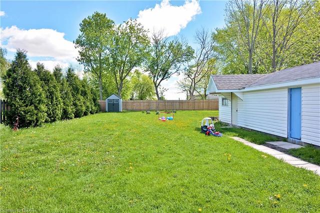 779 Albert Street, House detached with 3 bedrooms, 1 bathrooms and 5 parking in Chatham Kent ON | Image 19