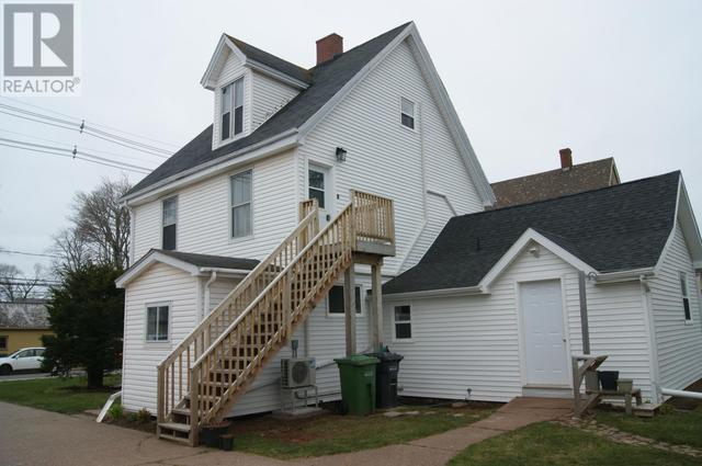 211 Winter Street, House detached with 4 bedrooms, 2 bathrooms and null parking in Summerside PE | Image 4