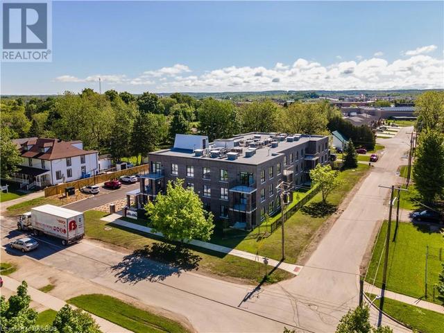 1723 8th Avenue E Unit# 103, Condo with 2 bedrooms, 1 bathrooms and 1 parking in Owen Sound ON | Card Image