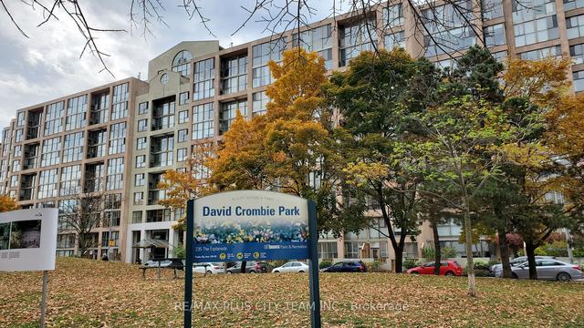 903 - 65 Scadding Ave, Condo with 2 bedrooms, 1 bathrooms and 1 parking in Toronto ON | Image 12