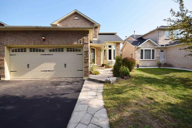 13 Brennan Rd, House detached with 4 bedrooms, 3 bathrooms and 4 parking in Ajax ON | Image 12