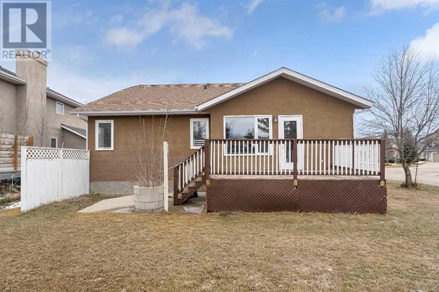 300 Lakeside Greens Crescent, House detached with 4 bedrooms, 3 bathrooms and 4 parking in Chestermere AB | Image 48