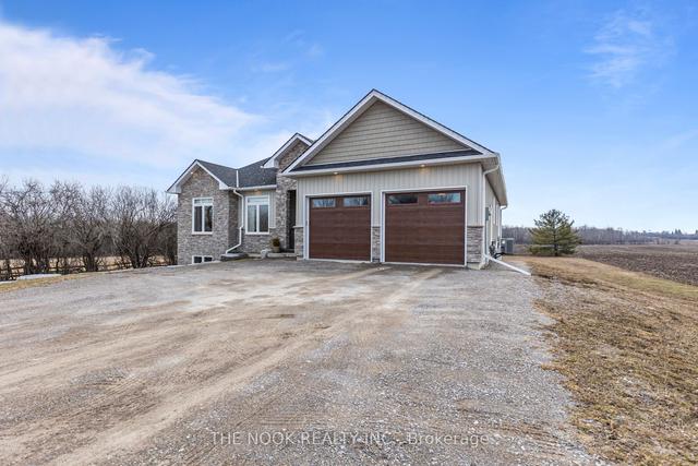 418 Golf Course Rd, House detached with 3 bedrooms, 4 bathrooms and 12 parking in Kawartha Lakes ON | Image 12