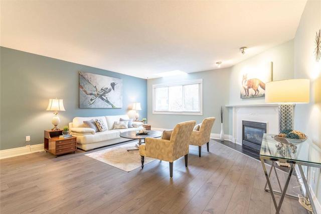12 - 26 Moss Blvd, Townhouse with 4 bedrooms, 3 bathrooms and 1 parking in Hamilton ON | Image 10