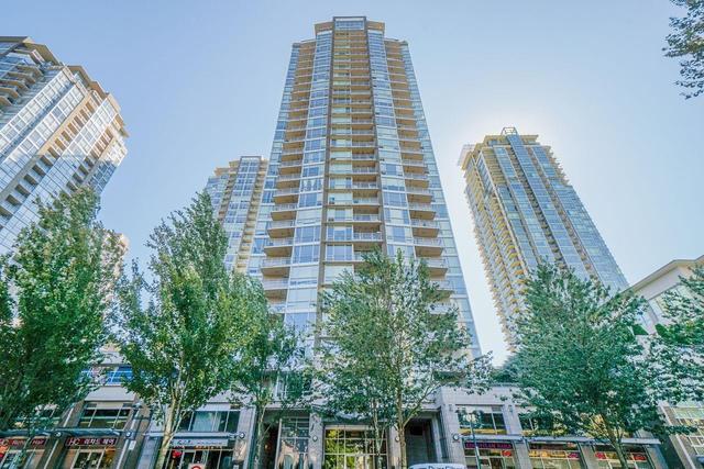 2802 - 2968 Glen Drive, Condo with 1 bedrooms, 1 bathrooms and null parking in Coquitlam BC | Card Image