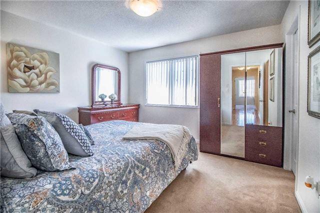 86 Lathbury St, House attached with 3 bedrooms, 4 bathrooms and 2 parking in Brampton ON | Image 14