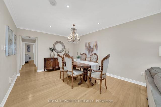 9 Slane Crt, House semidetached with 3 bedrooms, 2 bathrooms and 4 parking in Toronto ON | Image 39