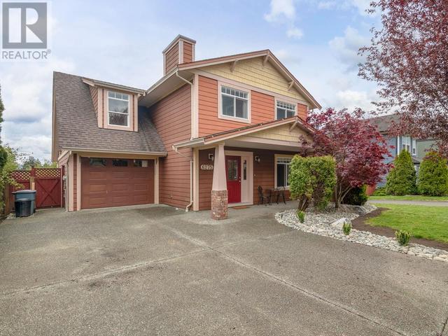 6275 Averill Dr, House detached with 3 bedrooms, 2 bathrooms and 3 parking in North Cowichan BC | Card Image