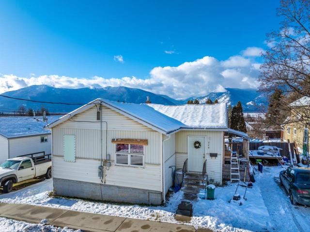 229 9th Avenue S, House detached with 2 bedrooms, 1 bathrooms and null parking in Creston BC | Image 12