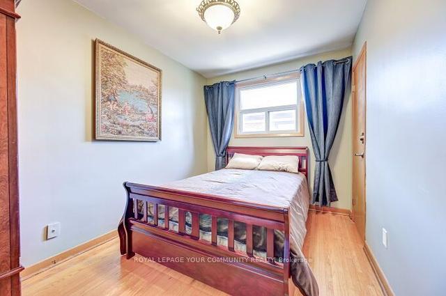 43 Starview Dr, House semidetached with 3 bedrooms, 2 bathrooms and 4 parking in Toronto ON | Image 13