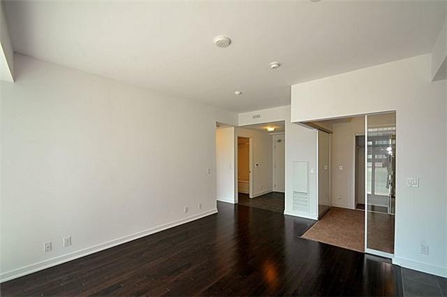 1301 - 14 York St, Condo with 3 bedrooms, 2 bathrooms and 1 parking in Toronto ON | Image 14