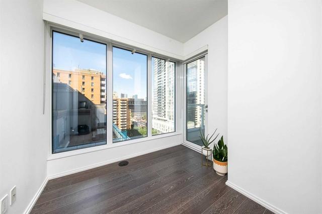 1110 - 68 Shuter St, Condo with 2 bedrooms, 2 bathrooms and 1 parking in Toronto ON | Image 6