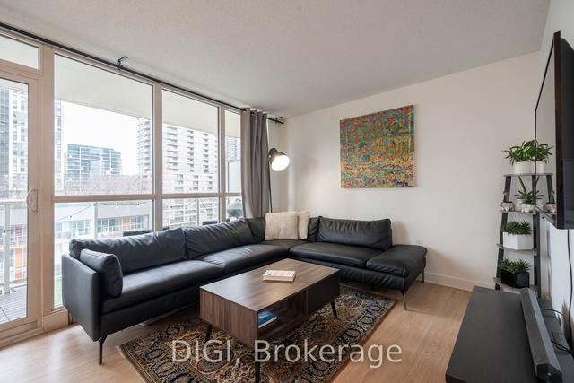 915 - 75 Queens Wharf Rd, Condo with 2 bedrooms, 2 bathrooms and 1 parking in Toronto ON | Image 14