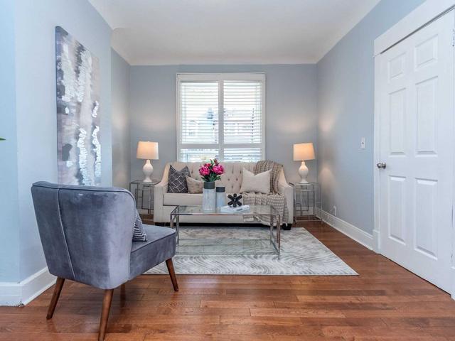 704 Dufferin St, House semidetached with 4 bedrooms, 4 bathrooms and 0 parking in Toronto ON | Image 34