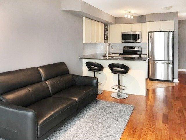 2102 - 33 Elm Dr W, Condo with 2 bedrooms, 2 bathrooms and 1 parking in Mississauga ON | Image 2