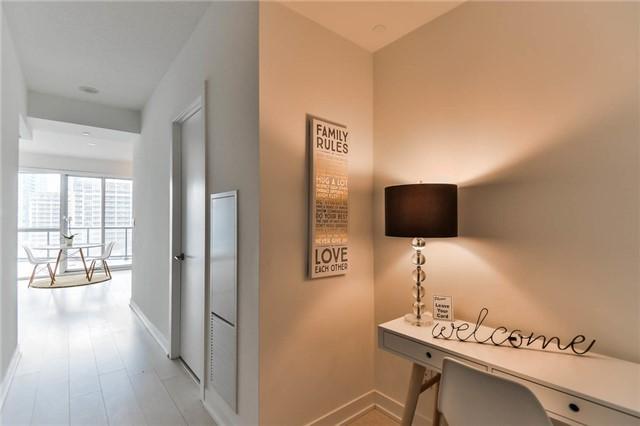 1001 - 20 Bruyeres Mews, Condo with 1 bedrooms, 1 bathrooms and null parking in Toronto ON | Image 4