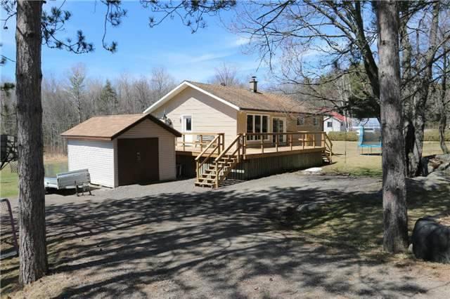 1181 Campbells Rd, House detached with 3 bedrooms, 1 bathrooms and 3 parking in Gravenhurst ON | Image 1
