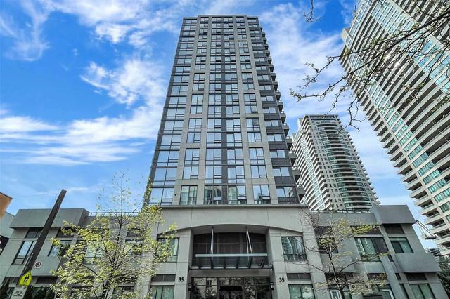 822 - 35 Hollywood Ave, Condo with 2 bedrooms, 2 bathrooms and 1 parking in Toronto ON | Card Image