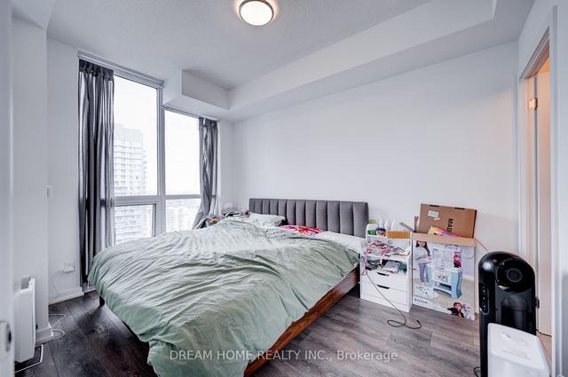 2402 - 32 Forest Manor Rd, Condo with 2 bedrooms, 2 bathrooms and 0 parking in Toronto ON | Image 7