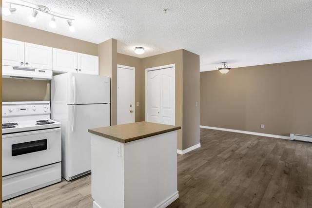 103 - 4000 Sommervale Court Sw, Condo with 2 bedrooms, 2 bathrooms and 1 parking in Calgary AB | Image 7