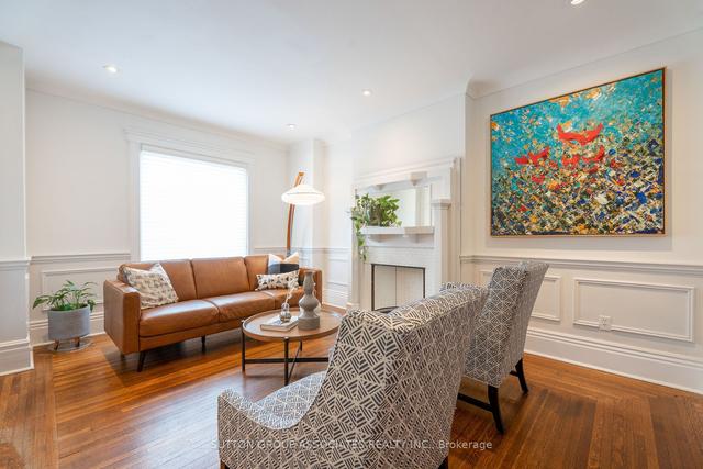 70 Beatrice St, House semidetached with 5 bedrooms, 4 bathrooms and 2 parking in Toronto ON | Image 32