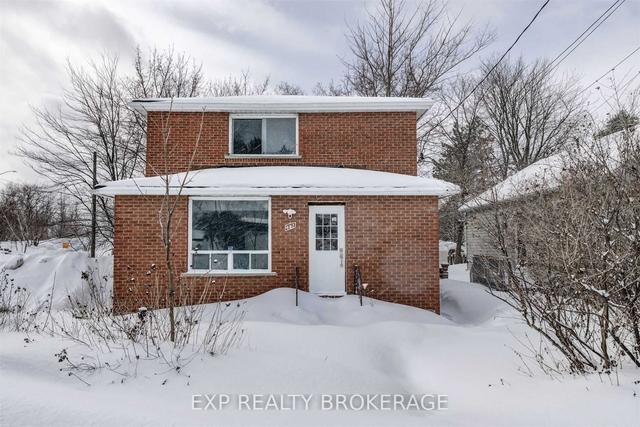 481 Victoria, House detached with 6 bedrooms, 3 bathrooms and 4 parking in Greater Sudbury ON | Image 1