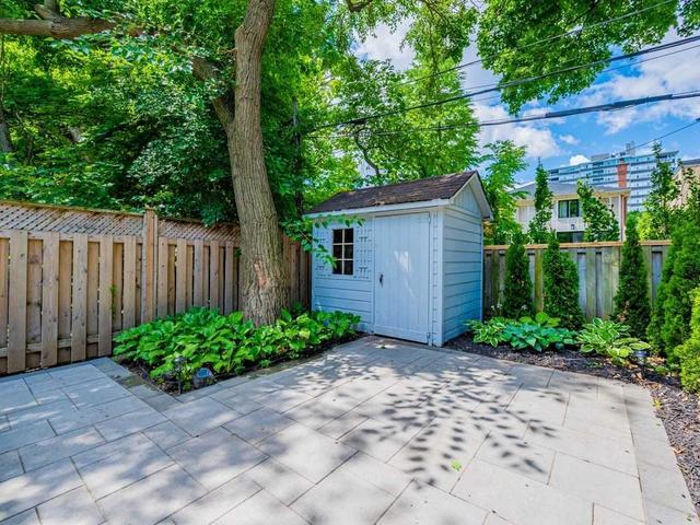 8 Deer Park Cres, House semidetached with 4 bedrooms, 4 bathrooms and 3 parking in Toronto ON | Image 26