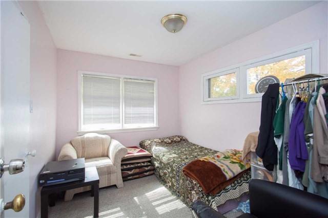 4229 Bloor St W, House detached with 3 bedrooms, 3 bathrooms and 7 parking in Toronto ON | Image 17