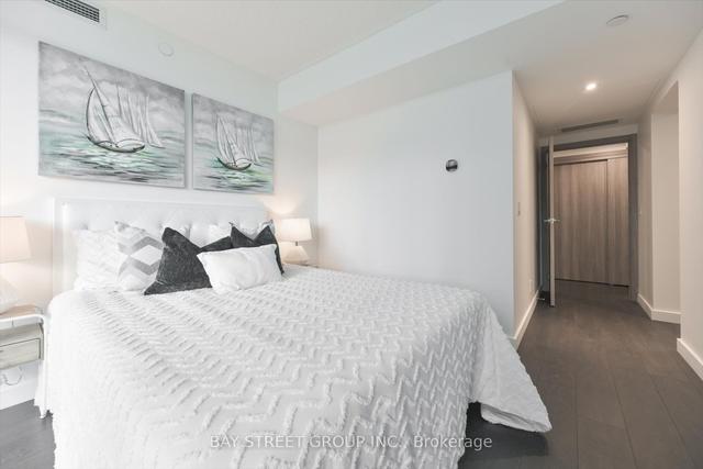 2106 - 38 Widmer St, Condo with 3 bedrooms, 2 bathrooms and 1 parking in Toronto ON | Image 7