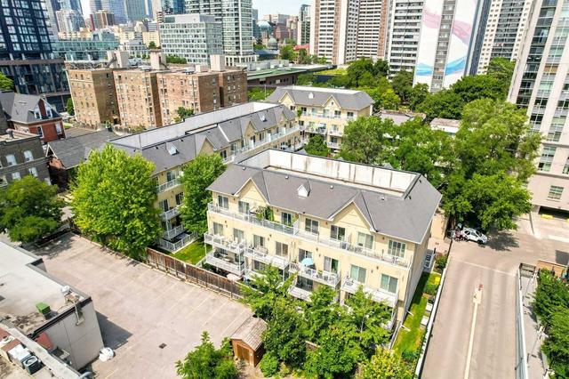 241 - 179 Bleecker St, Townhouse with 2 bedrooms, 3 bathrooms and 1 parking in Toronto ON | Image 19