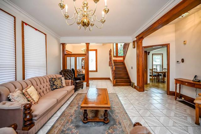 97 Maplewood Ave, House detached with 4 bedrooms, 3 bathrooms and 3 parking in Hamilton ON | Image 8