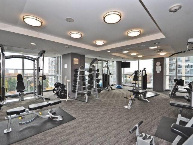 1002 - 223 Webb Dr, Condo with 1 bedrooms, 2 bathrooms and 1 parking in Mississauga ON | Image 4