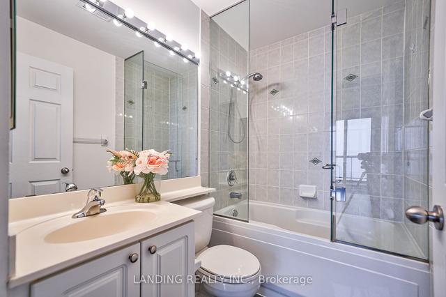 501 - 8 Hillcrest Ave, Condo with 2 bedrooms, 2 bathrooms and 1 parking in Toronto ON | Image 10