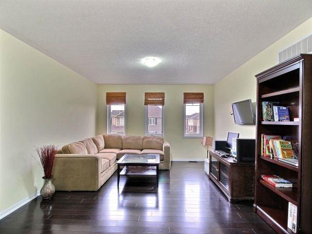 844 Paupst Pl, House detached with 4 bedrooms, 3 bathrooms and 2 parking in Milton ON | Image 10