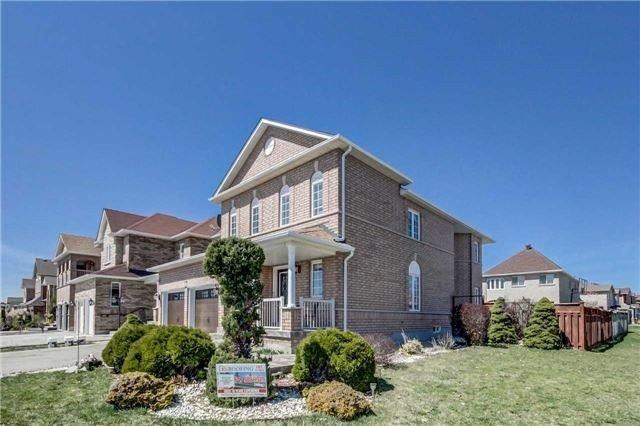 Upper - 316 Drummond Dr, House detached with 4 bedrooms, 3 bathrooms and 2 parking in Vaughan ON | Image 2