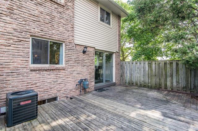 15 Paramore Crt, Townhouse with 3 bedrooms, 3 bathrooms and 1 parking in Ajax ON | Image 20