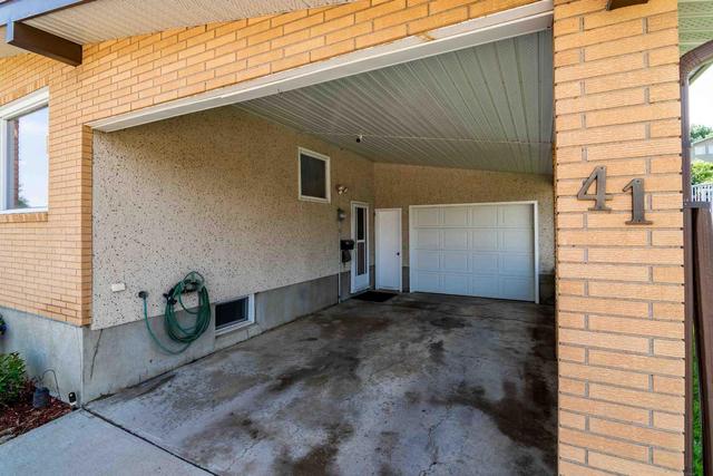 41 Chinook Drive Sw, House detached with 3 bedrooms, 2 bathrooms and 3 parking in Medicine Hat AB | Image 4