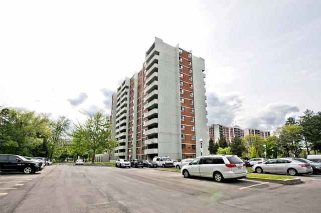 1006 - 10 Stonehill Crt, Condo with 3 bedrooms, 2 bathrooms and 1 parking in Toronto ON | Image 27