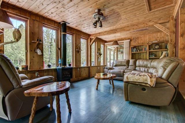 513 Dyer's Bay Rd, House detached with 2 bedrooms, 1 bathrooms and 8 parking in Northern Bruce Peninsula ON | Image 4