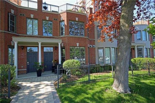 th2 - 442 Maple Ave, Townhouse with 3 bedrooms, 3 bathrooms and 2 parking in Burlington ON | Image 1